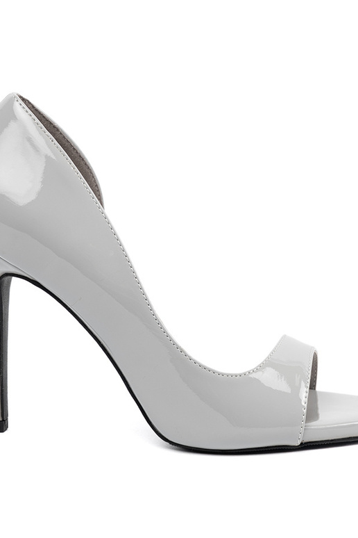 Scarpe alte grigie con punta aperta Scarpe alte grigie con punta aperta