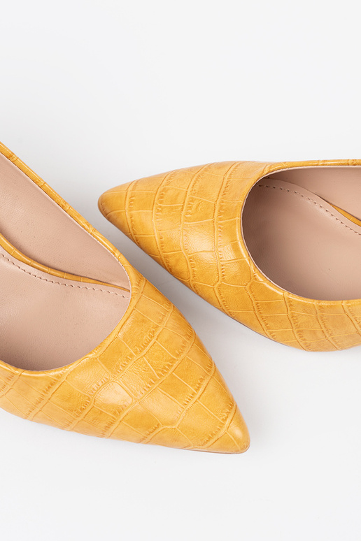 Scarpe classiche gialle con tacco... Scarpe classiche gialle con tacco...