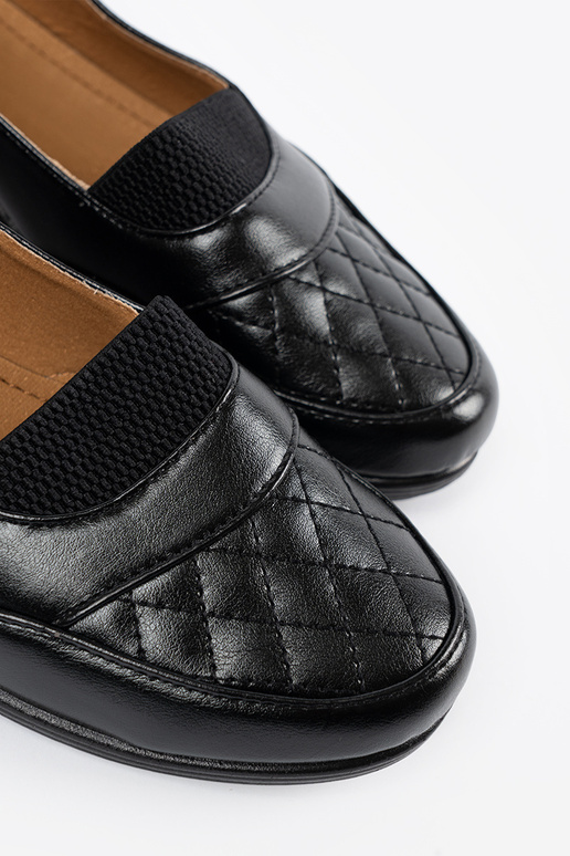 Scarpe donna nere in stile classico Scarpe donna nere in stile classico