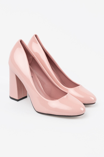 Scarpe con tacco alto rosa... 2