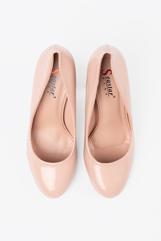 Scarpe con tacco alto color avorio... Scarpe con tacco alto color avorio...