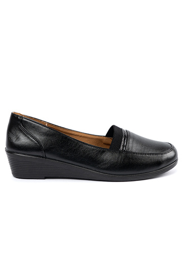 Scarpe nere classiche slip-on