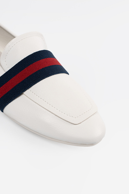 Ballerine bianche con cinturini...