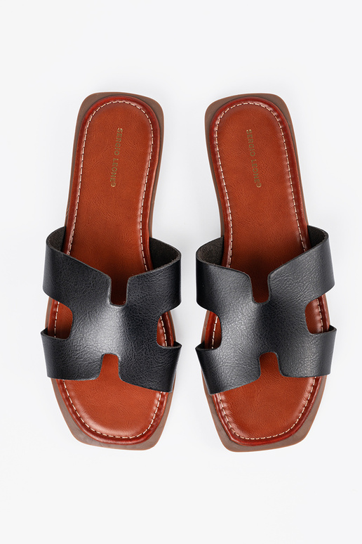 Pantofole nere con punta quadrata Pantofole nere con punta quadrata