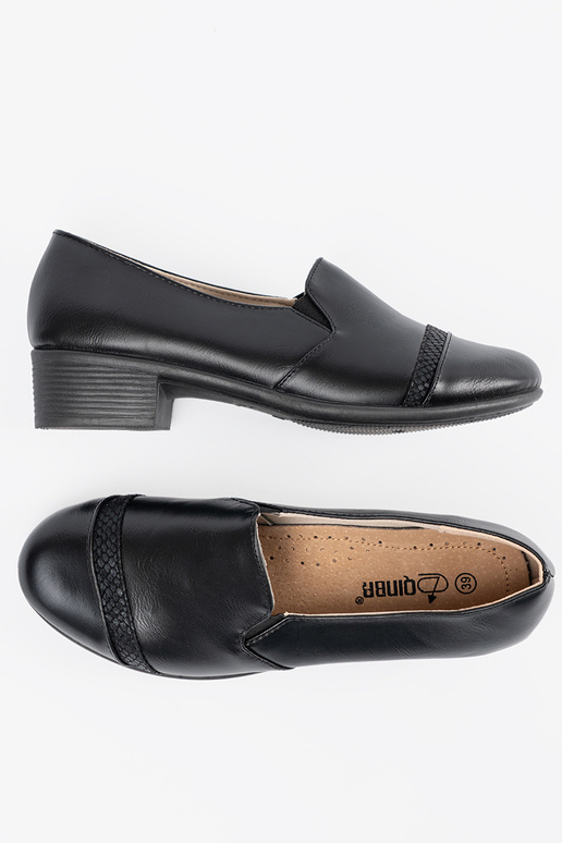 Scarpe con tacco in camoscio nere Scarpe con tacco in camoscio nere