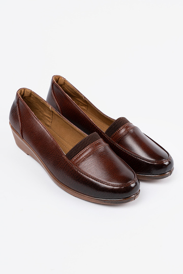 Scarpe con bassa piattaforma 2