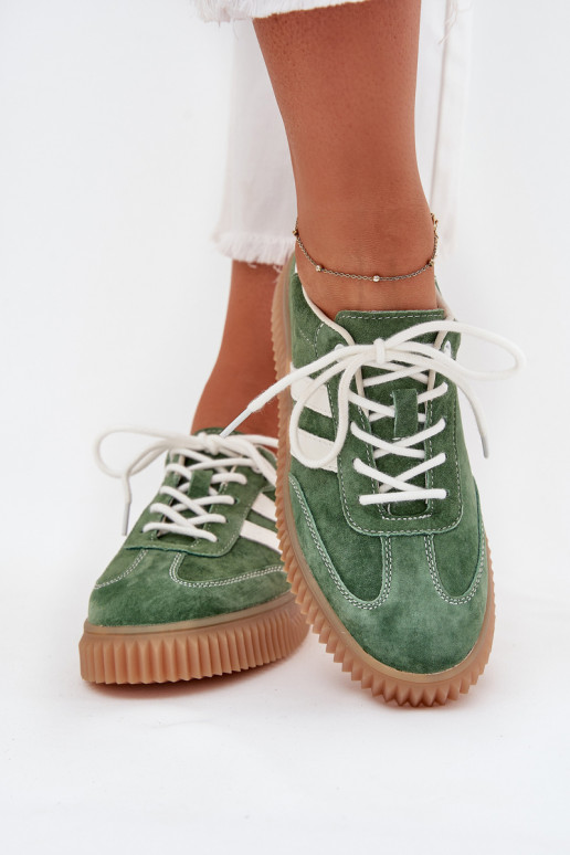 dalla pelle scamosciata Scarpe modello sneakers Femminile con una piattaforma colore verde Venera
