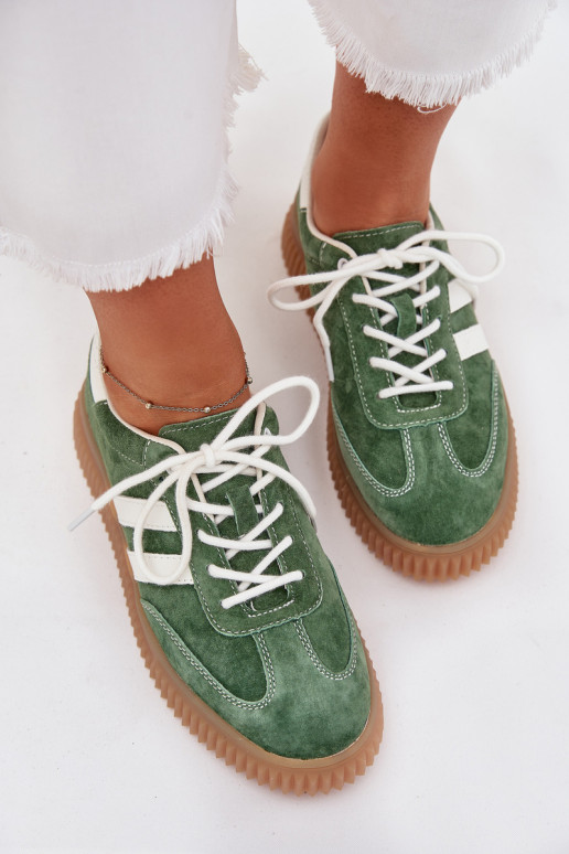 dalla pelle scamosciata Scarpe modello sneakers Femminile con una piattaforma colore verde Venera