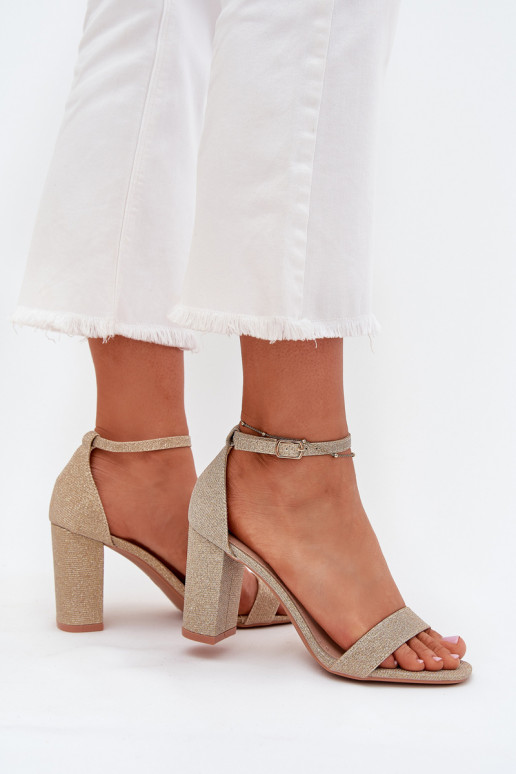 con lucentezza Sandali con tacco alto da donna colore dorato Kavina