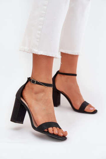 con lucentezza Sandali con tacco alto da donna colore nero Kavina