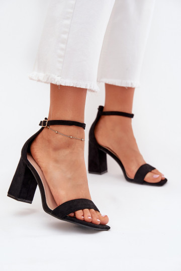 Sandali alti da donna in ecopelle scamosciata, color nero Elirae