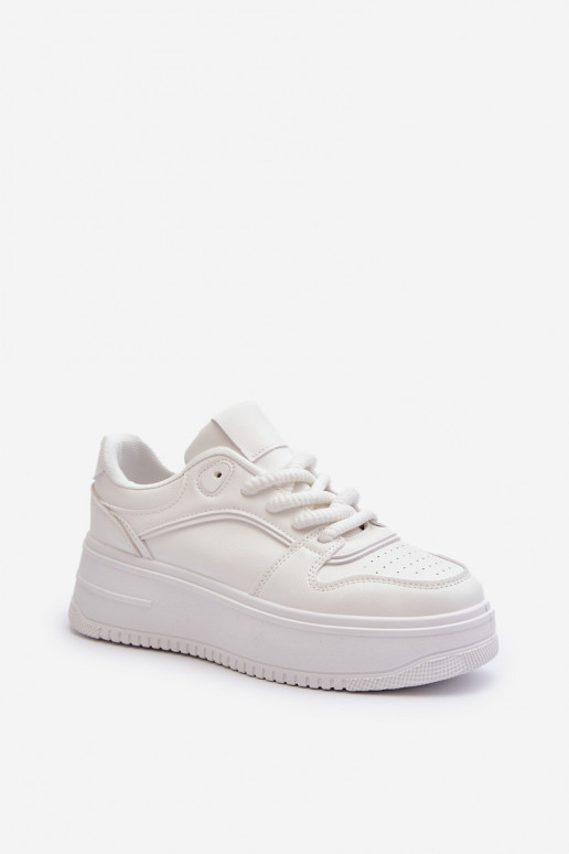 Scarpe modello sneakers con plateau realizzate in eco pelle nel colore bianco Vhisper