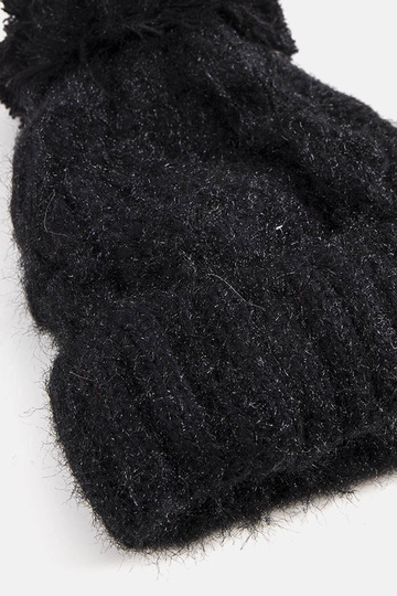 Berretto nero con pompon Karloti 2