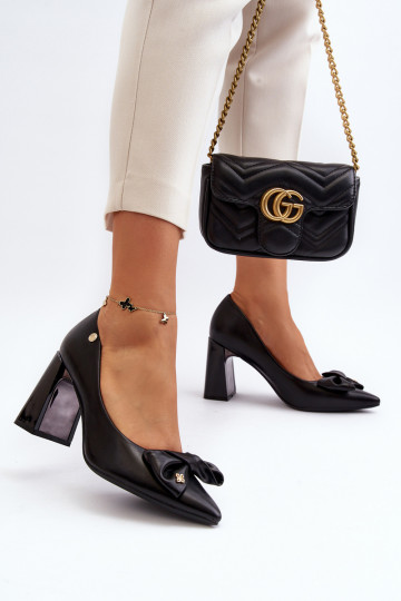 Scarpe con tacco e fiocchi nere Ariemessa