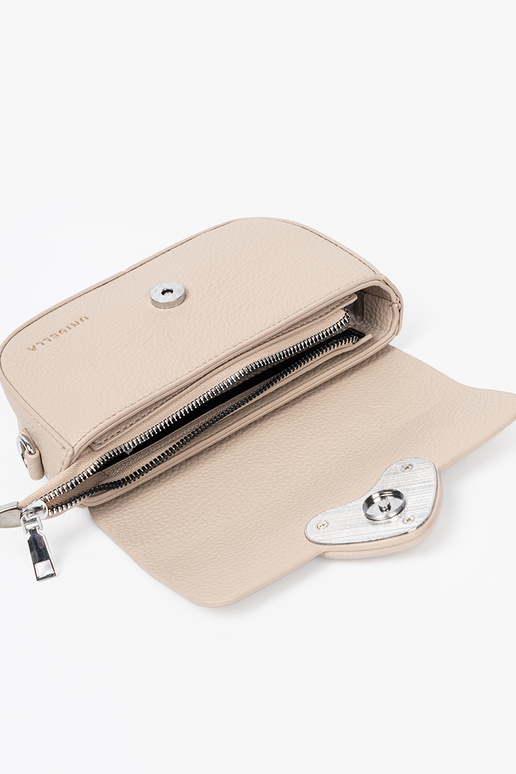 Piccola borsa da donna z ozdobnym cuorem