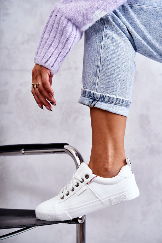 Basso Scarpe da ginnastica in pelle da donna Big Star KK274005 Colore bianco