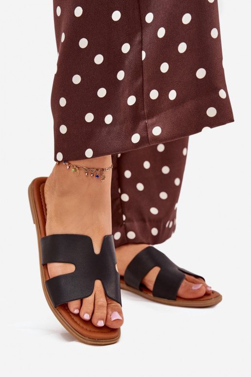 Pantofole Appartamento delle donne Con ritagli colore nero Salyra Pantofole Appartamento delle donne Con ritagli colore nero Salyra