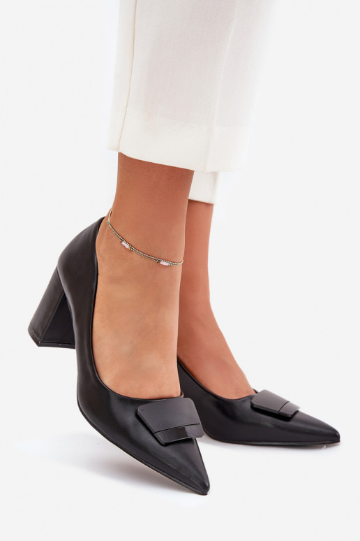 Scarpe con i tacchi con ornamenti colore nero Celira Scarpe con i tacchi con ornamenti colore nero Celira