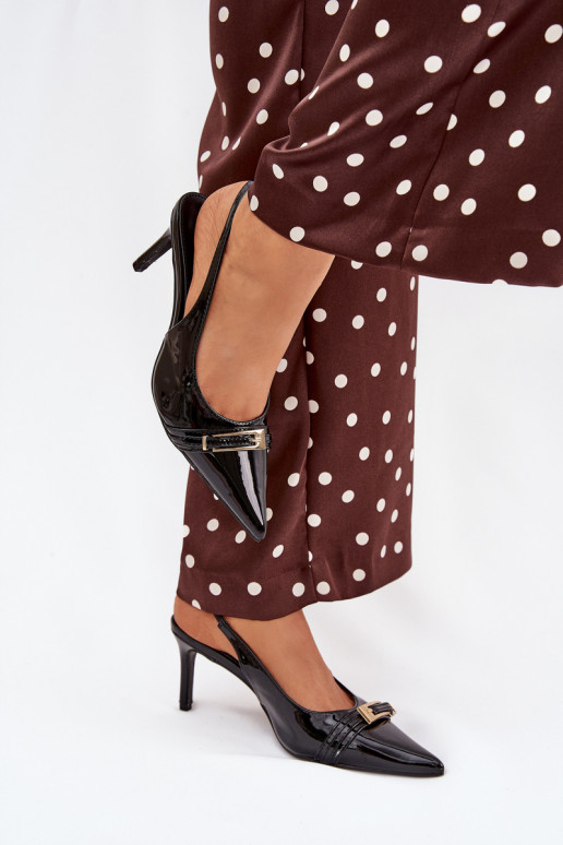 con effetto vernice Scarpe con tacchi sottili con fibbie dorate colore nero Vivae