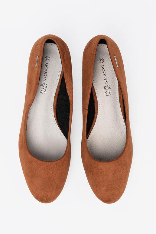 colore marrone tacchi alti z ozdobnym argentom obcasem colore marrone tacchi alti z ozdobnym argentom obcasem