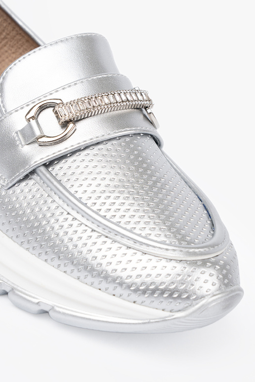 color argento mocassini z dekoracyjnym d orom elementem