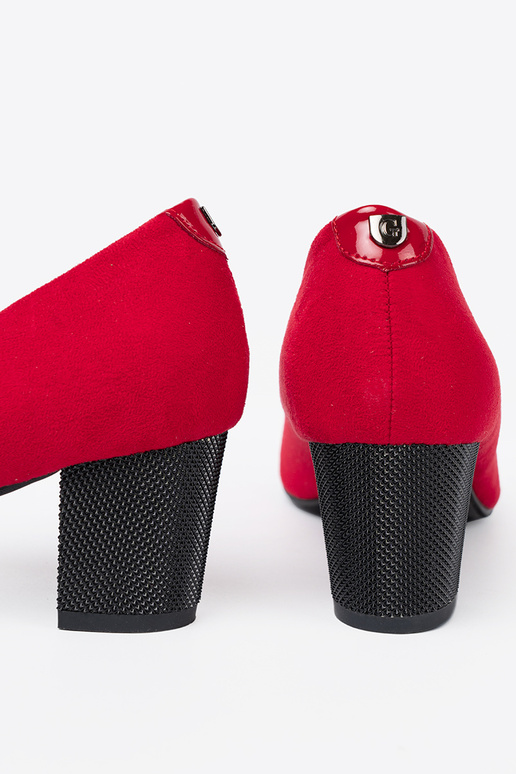 colore rosso tacchi alti z lakieroAanym noskiem colore rosso tacchi alti z lakieroAanym noskiem