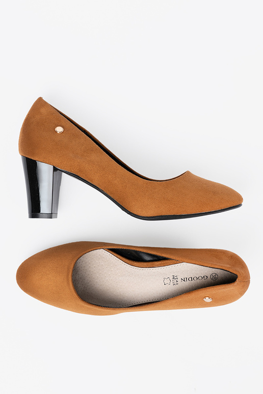 dalla pelle scamosciata tacchi alti sui tacchi alti karmel