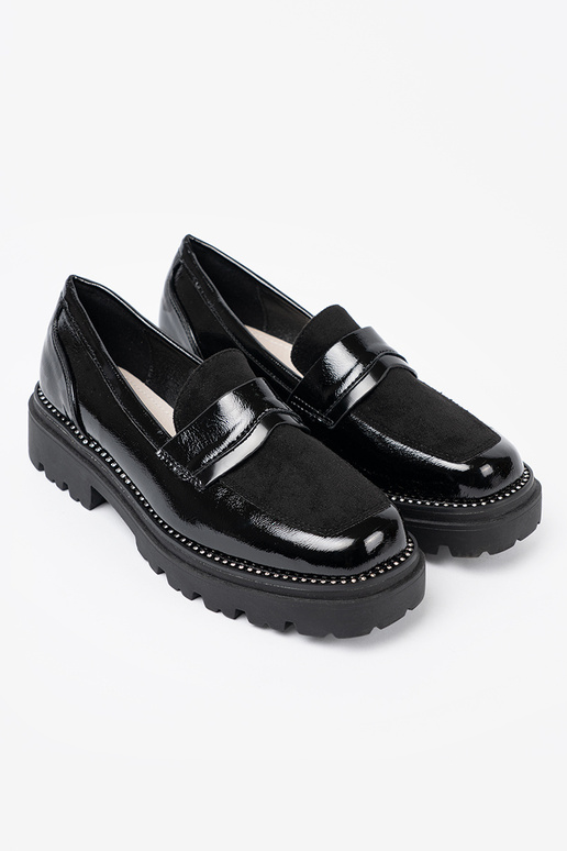 con effetto vernice mocassini con rivetti