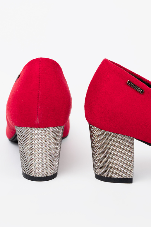 colore rosso tacchi alti na argentom słupku colore rosso tacchi alti na argentom słupku