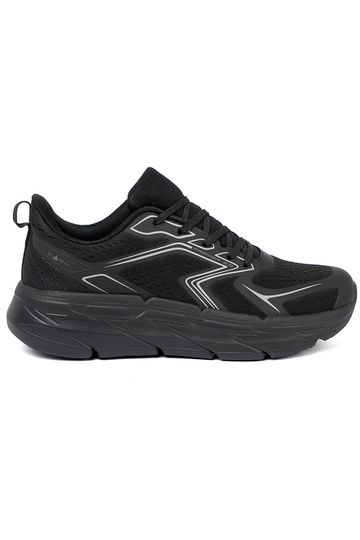  scarpe sportive colore nero su una suola spessa McArthur 2