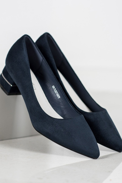 Scarpe con nastro decorativo colore blu