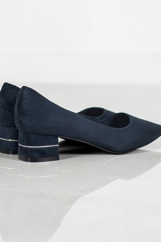 Scarpe con nastro decorativo colore blu