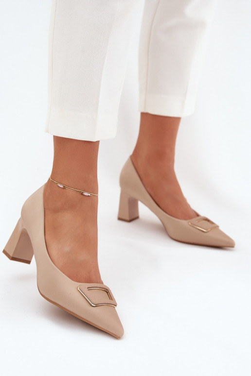 Scarpe con i tacchi decorare con fibbie Nude Seriva