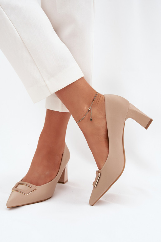 Scarpe con i tacchi decorare con fibbie Nude Seriva