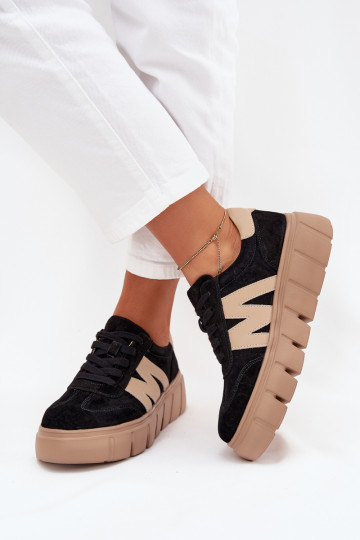 dalla pelle scamosciata Femminile Scarpe modello sneakers con una piattaforma Vinceza 79561 colore nero