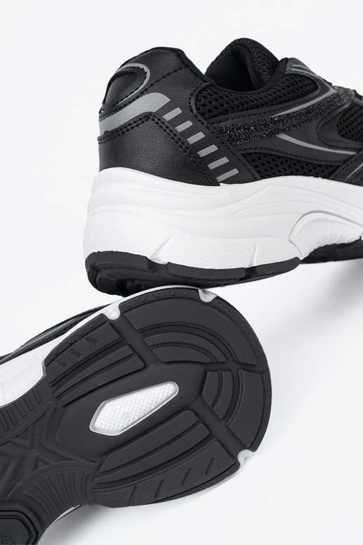 colore nero Scarpe modello sneakers con rete i białą podeszAą