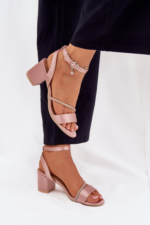 Décolleté in rosa con dettagli scintillanti, Vinceza 20268