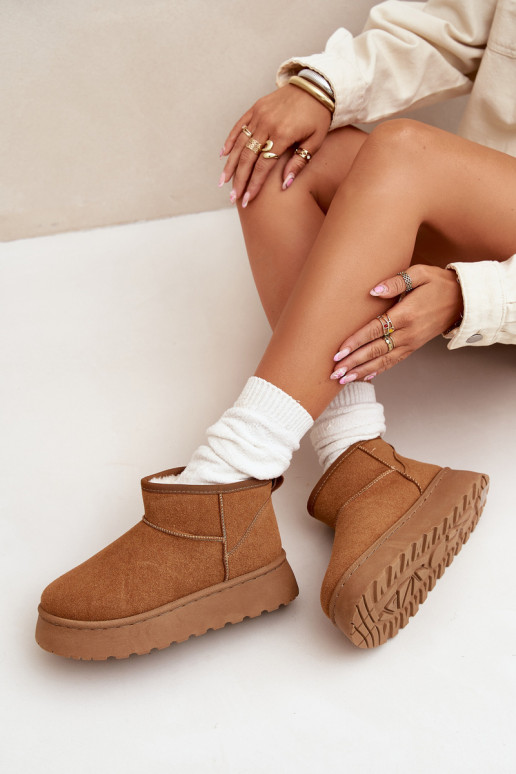 Stivali da neve Femminile con una piattaforma riscaldamento con pelliccia all interno colore marrone Vesirae