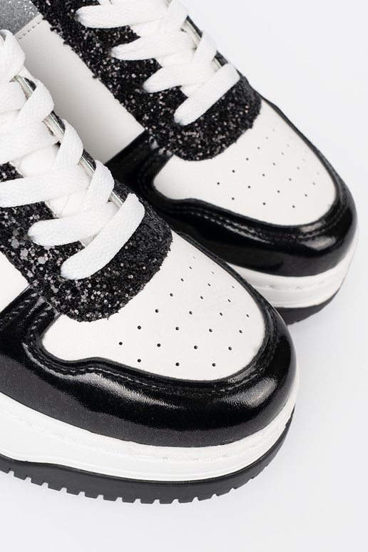 Nero e-Colore bianco Scarpe modello sneakers z połyskującymi argentomi detalami
