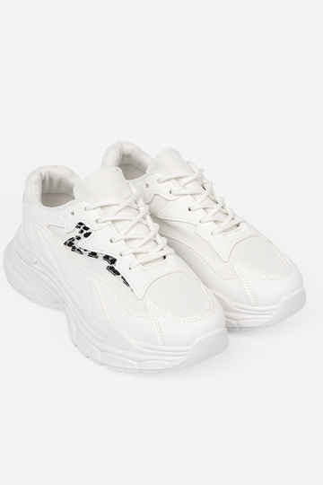 Colore bianco scarpe sportive z ozdobnym akcentem
