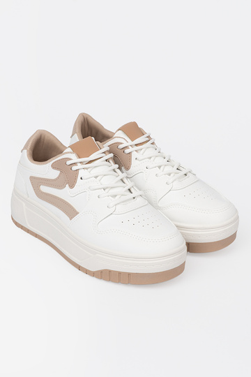 Bianco beige Scarpe modello sneakers con una piattaforma