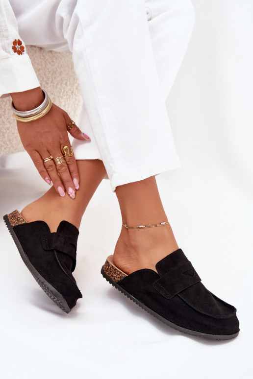 Pantofole Zoccoli Femminile con una piattaforma colore nero Nivalia