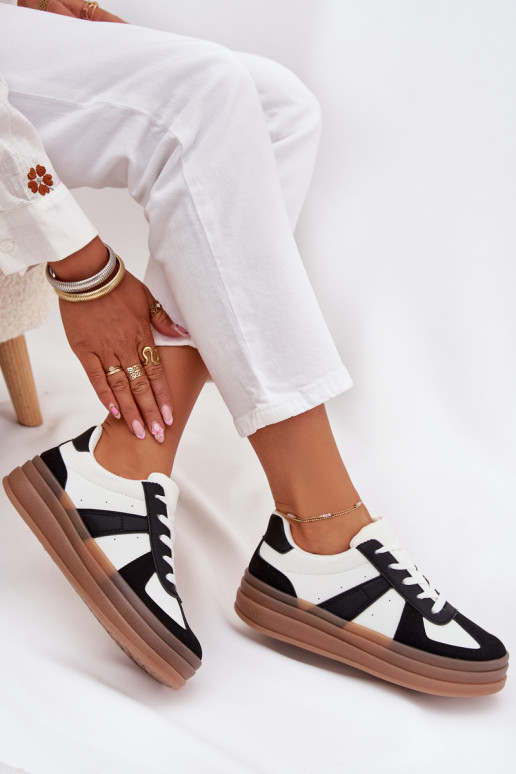 Sneakesy Femminile con una piattaforma Bianco-colore nero Sivirae