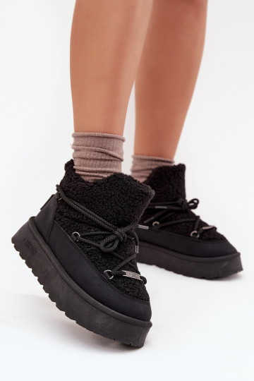 Stivali da neve Femminile con una piattaforma con una pelliccia Typu Baranek Big Star SS274109 colore nero