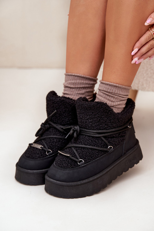 Stivali da neve Femminile con una piattaforma con una pelliccia Typu Baranek Big Star SS274109 colore nero