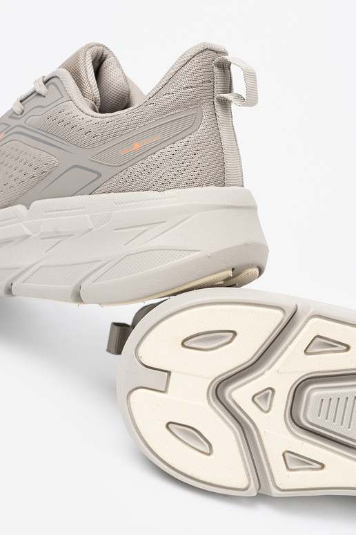 Conveniente scarpe sportive colore grigio z siateczkoAą strukturą McArthur