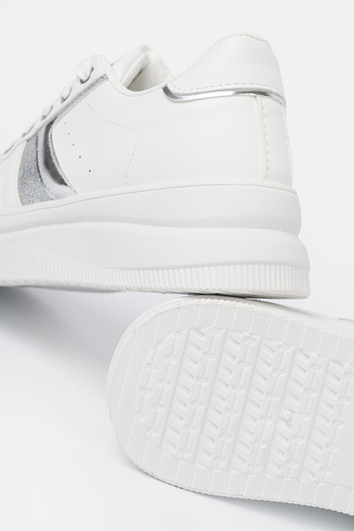 Colore bianco Scarpe modello sneakers z metallicom argentom akcentem