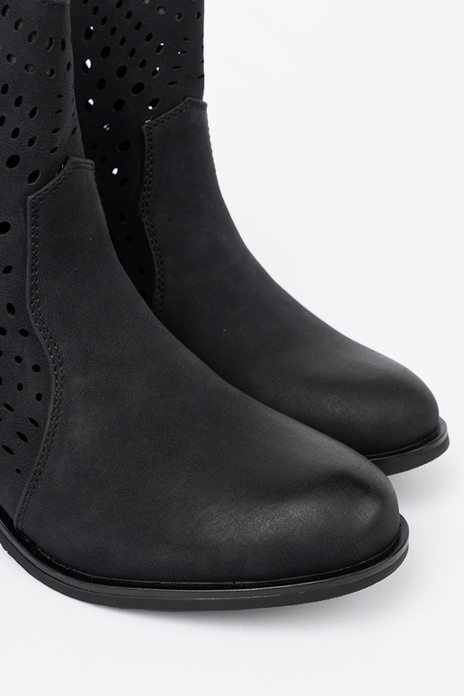 con elementi traforati colore nero scarpe