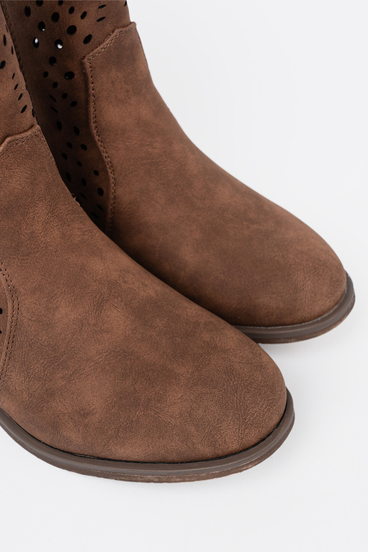 con elementi traforati colore marrone scarpe con elementi traforati colore marrone scarpe