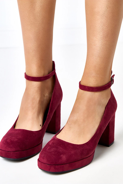 Scarpe bordo su tacco massiccio Barola